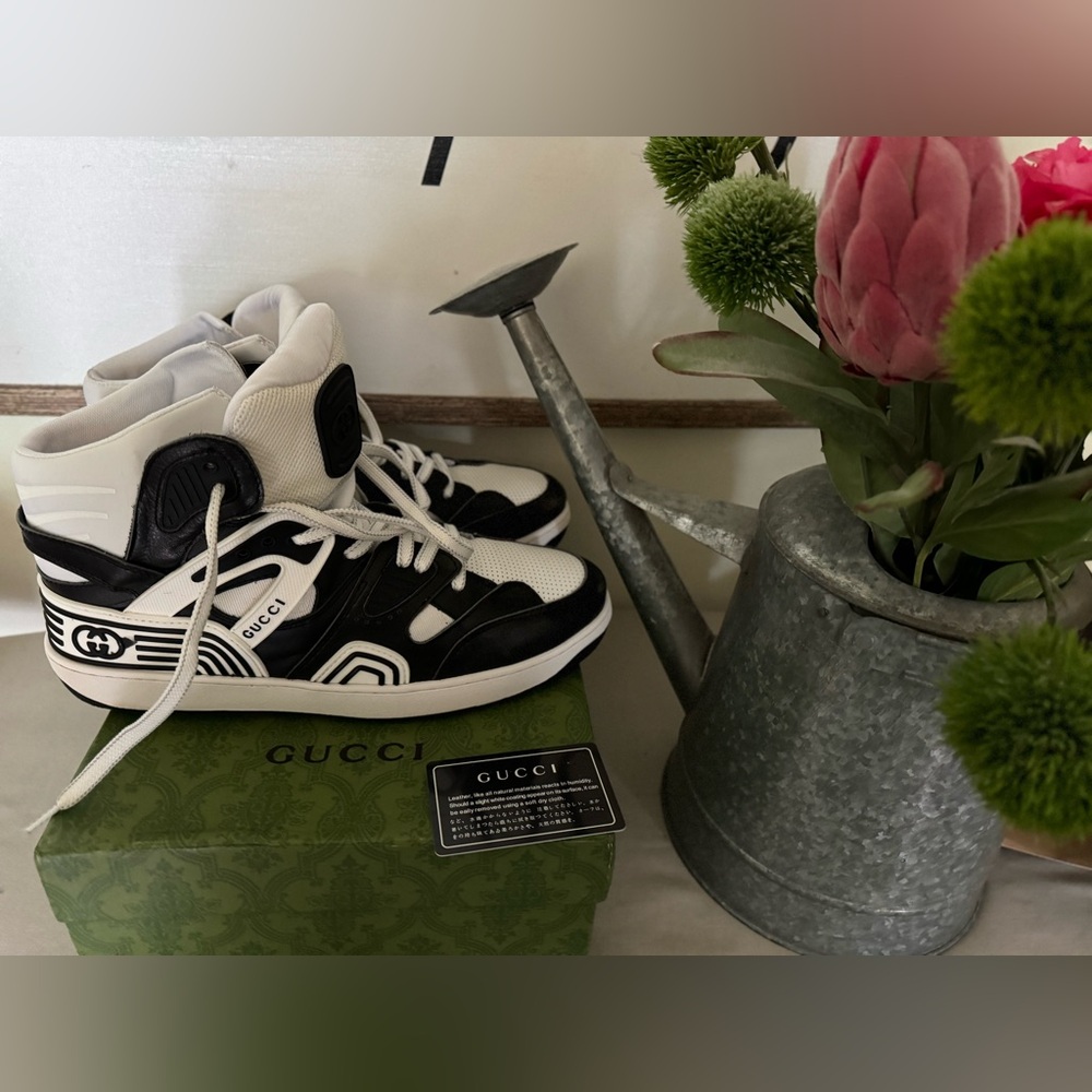 Authentic Gucci basket, high black white sneakers (Men’s)